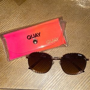 Quay Jezebell Twist Sunglasses